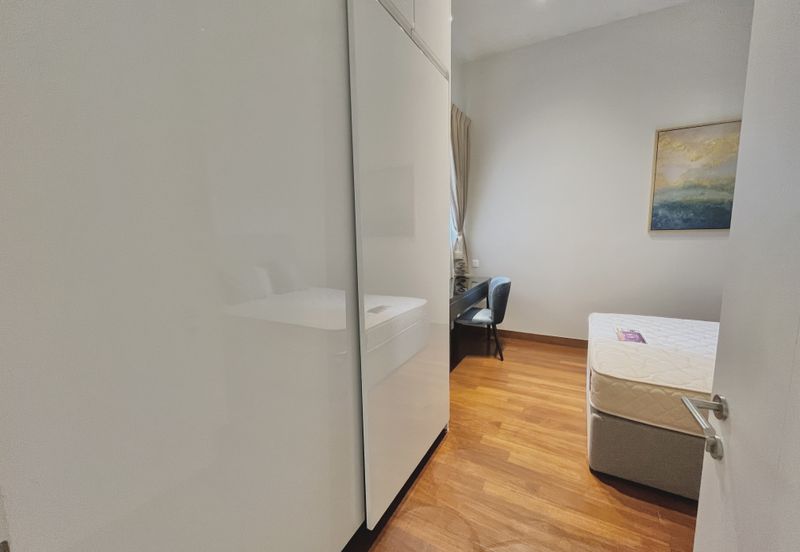 Pavilion Embassy Residence