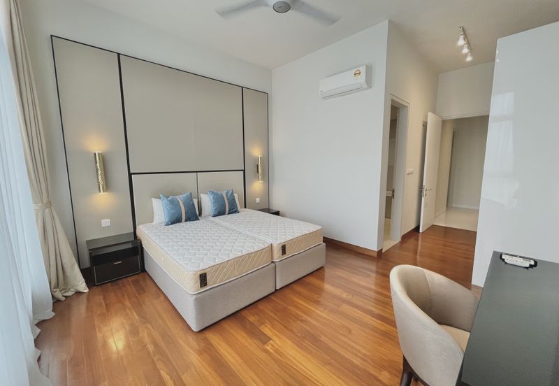 Pavilion Embassy Residence