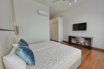 Pavilion Embassy Residence