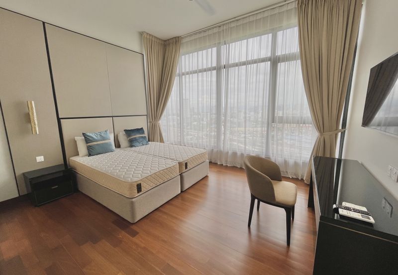 Pavilion Embassy Residence