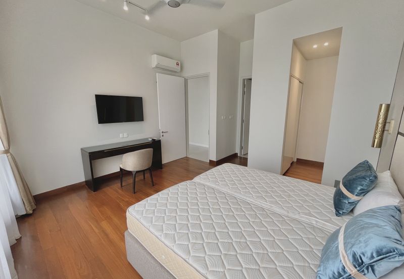 Pavilion Embassy Residence