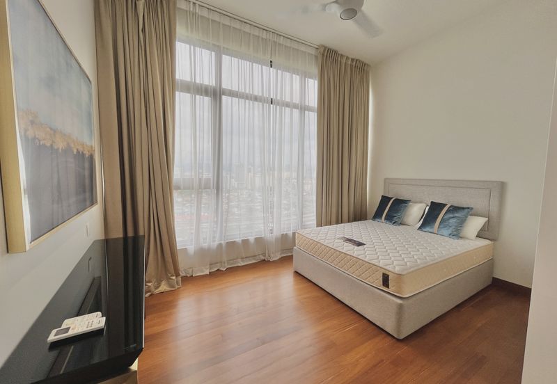 Pavilion Embassy Residence