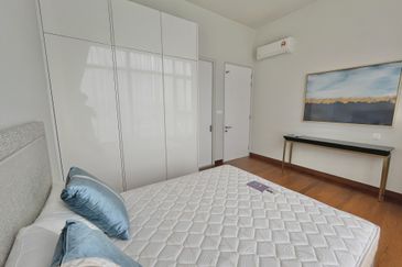 Pavilion Embassy Residence