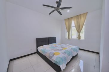 Trillium, Perdana Lakeview East