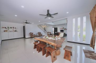 Trillium, Perdana Lakeview East