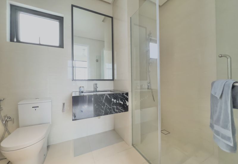 Oxford Residences @ Pavilion Embassy