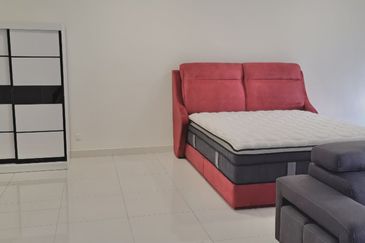 Pandora @ Tropicana Metropark