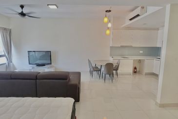 Pandora @ Tropicana Metropark