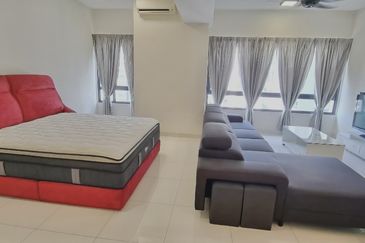 Pandora @ Tropicana Metropark