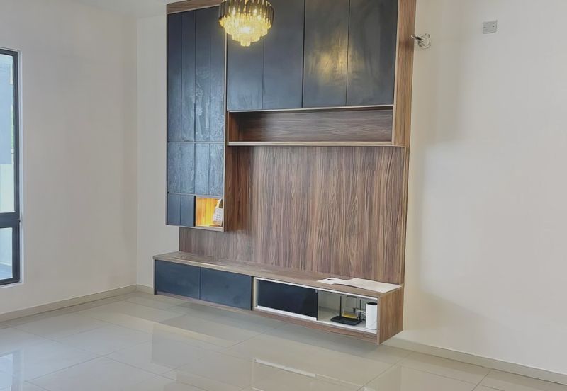 Setia Warisan Tropika (Belladonna)