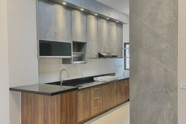 Setia Warisan Tropika (Belladonna)