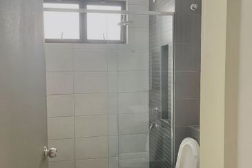 Setia Warisan Tropika (Belladonna)