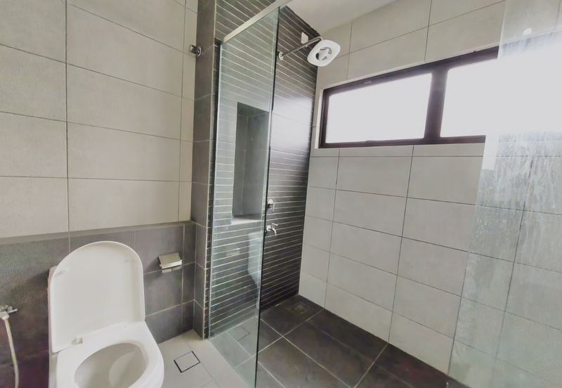 Setia Warisan Tropika (Belladonna)