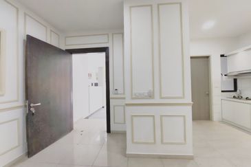 Setia Warisan Tropika (Belladonna)