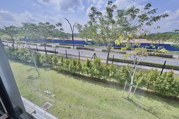 Setia Warisan Tropika (Belladonna)