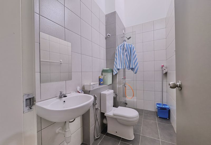 Setia Warisan Tropika (Belladonna)