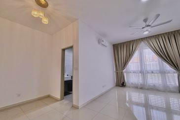 Setia Warisan Tropika (Belladonna)