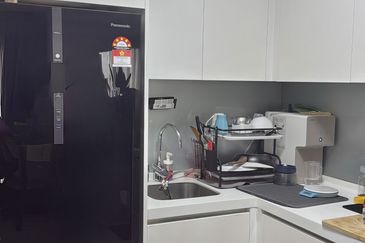 Pandora @ Tropicana Metropark