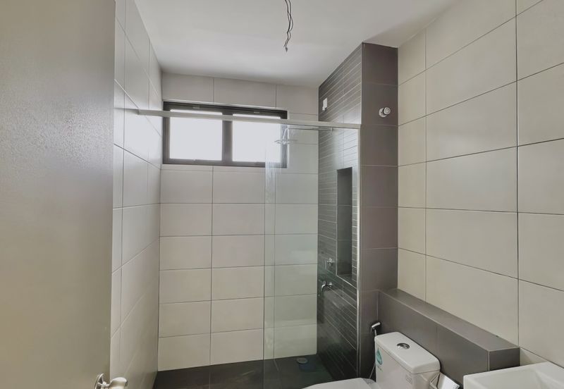 Setia Warisan Tropika (Belladonna)