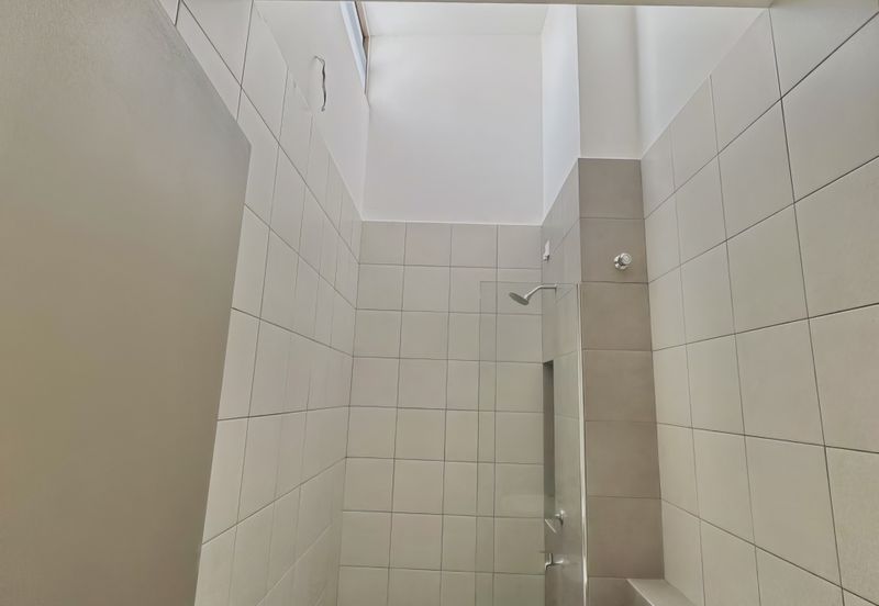 Setia Warisan Tropika (Belladonna)