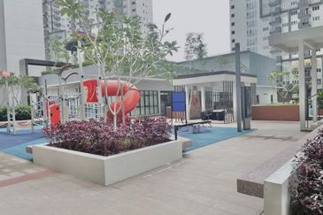 The Hipster @ Taman Desa