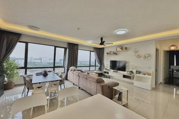 Paloma @ Tropicana Metropark