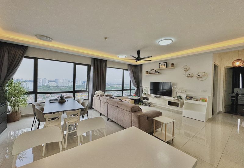 Paloma @ Tropicana Metropark