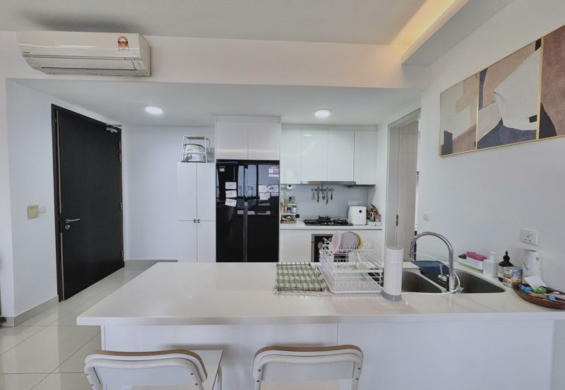 Paloma @ Tropicana Metropark