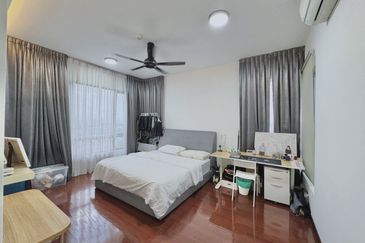 Paloma @ Tropicana Metropark