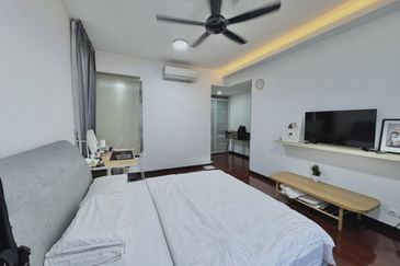 Paloma @ Tropicana Metropark