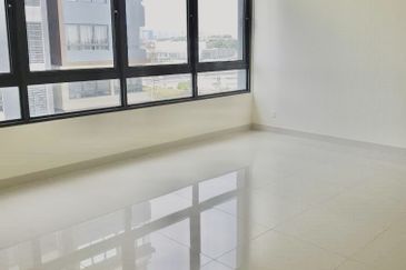 Pandora @ Tropicana Metropark