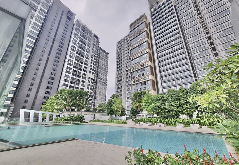 Pandora @ Tropicana Metropark