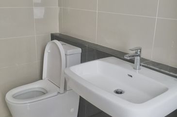 Pandora @ Tropicana Metropark