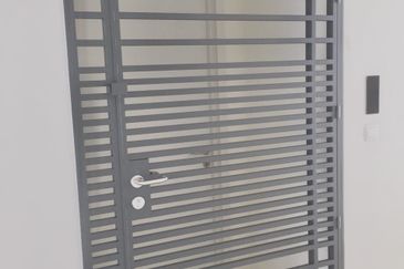 Pandora @ Tropicana Metropark