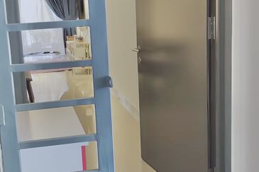 The Hipster @ Taman Desa