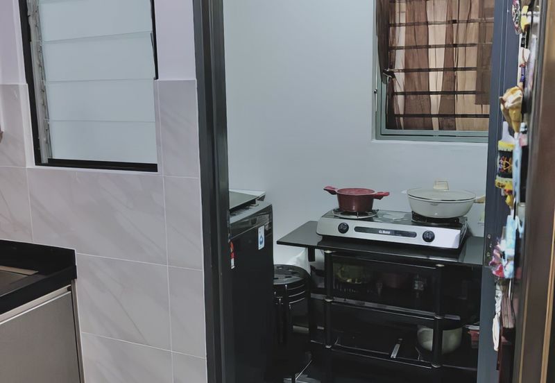 The Hipster @ Taman Desa