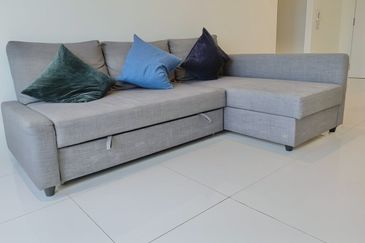 Pandora @ Tropicana Metropark