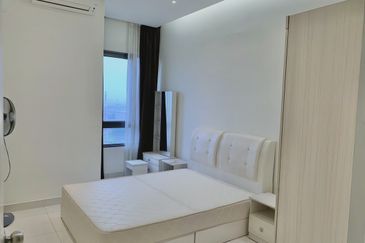 Pandora @ Tropicana Metropark