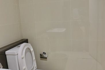 Pandora @ Tropicana Metropark