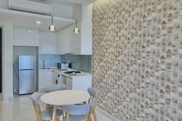 Pandora @ Tropicana Metropark