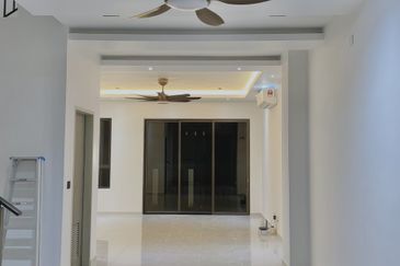 Setia Warisan Tropika (Belladonna)