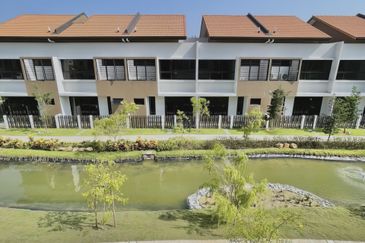 Setia Warisan Tropika (Belladonna)