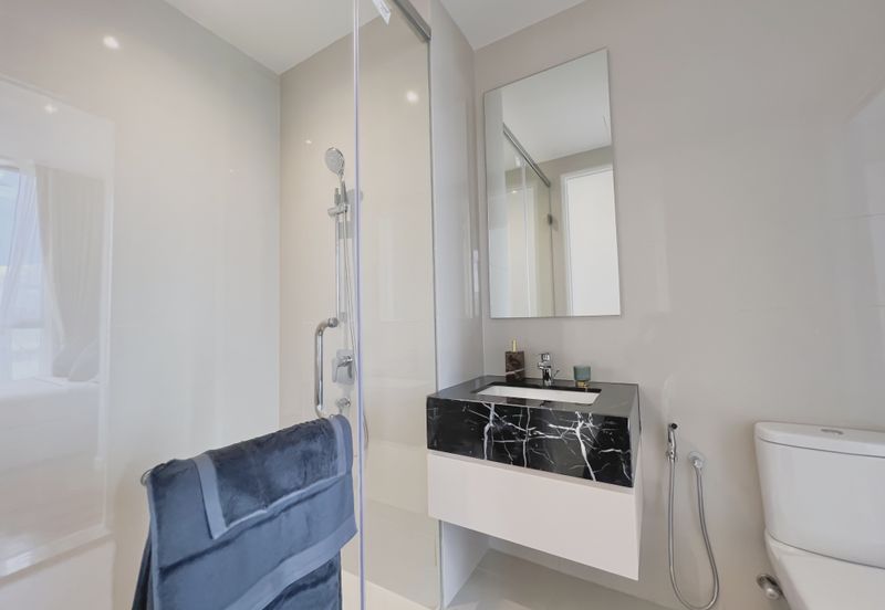 Pavilion Ceylon Hill