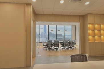 Menara EcoWorld (The Stride Strata Office @ BBCC)