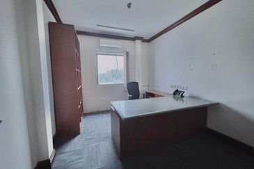 HiCom-Glenmarie Industrial Park