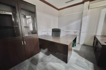 HiCom-Glenmarie Industrial Park