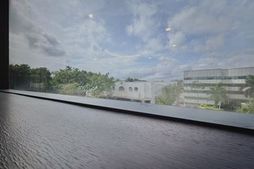 HiCom-Glenmarie Industrial Park