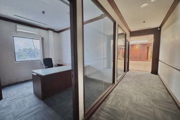 HiCom-Glenmarie Industrial Park