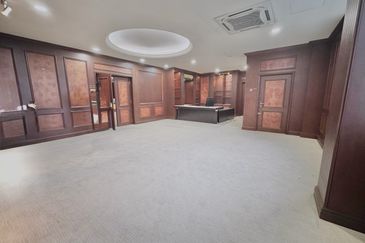 HiCom-Glenmarie Industrial Park