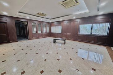 HiCom-Glenmarie Industrial Park